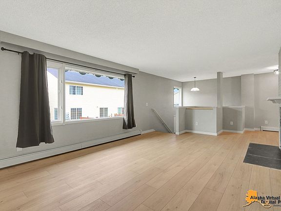 4th image of 6500 E 10th Ave #2