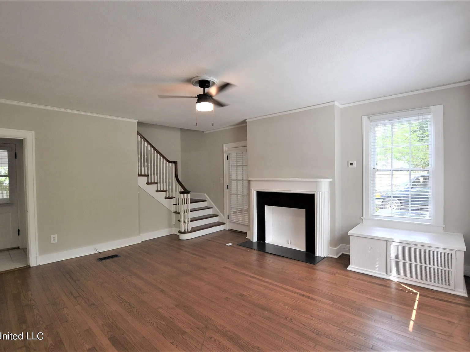 3 bed, 2.5 bath, 1780 sqft, $1,850 — Photo 2