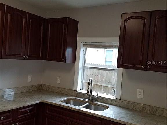4th image of 8435 N Jones Ave