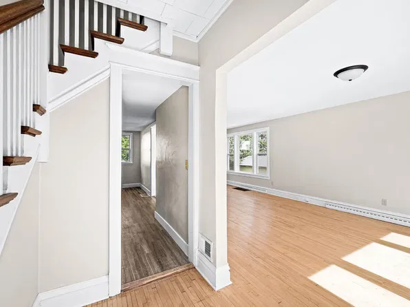 808 N 6th Ave E, Duluth, MN 55805