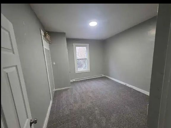 3rd image of 360 E 4th St