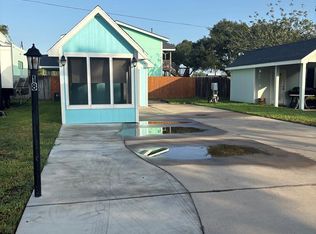 1406 W Corpus Christi St #18, Rockport, TX 78382