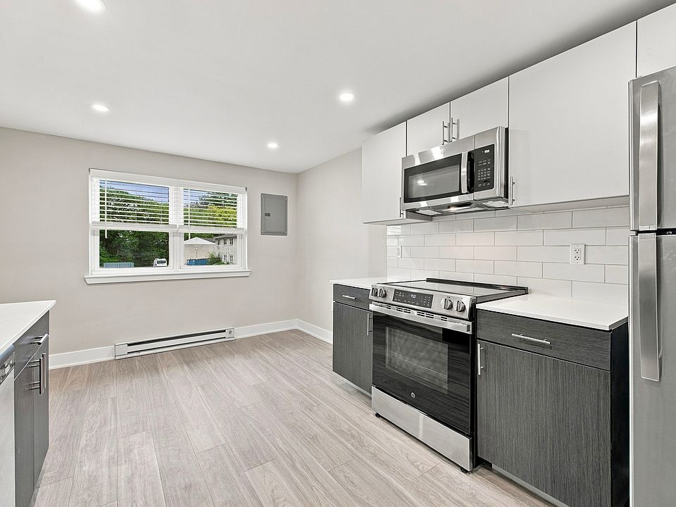 Brand new kitchens with stainless steel appliances