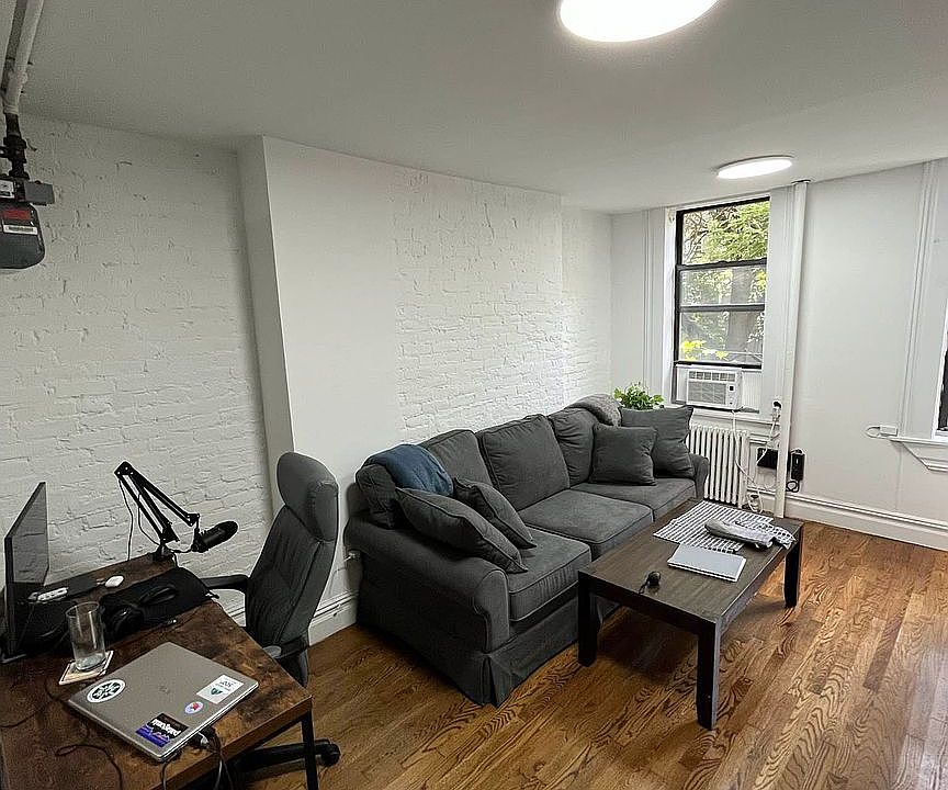 1st image of 510 E 5th St #2C