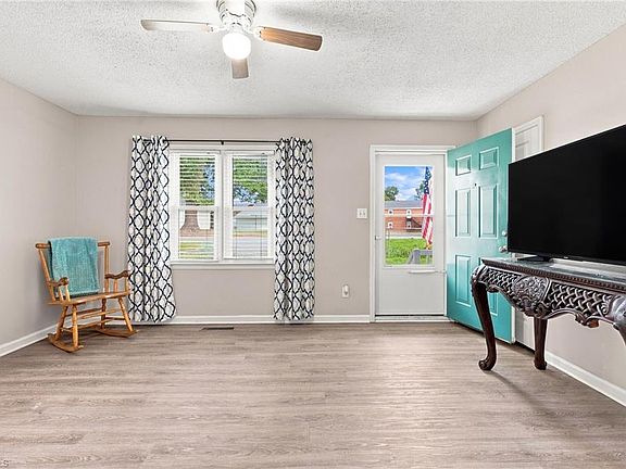 2nd image of 323 Avery Ave
