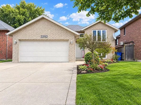 2292 Askin Ave, Windsor, ON N9B 3Y4