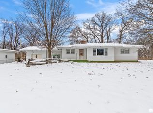 3440 Woodhaven Dr, Springfield, IL 62712