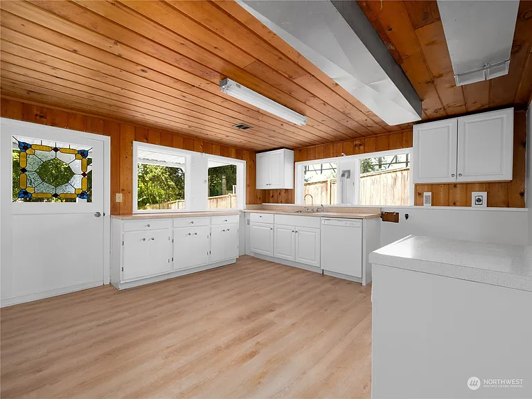 View Ridge Dr — Photo 1