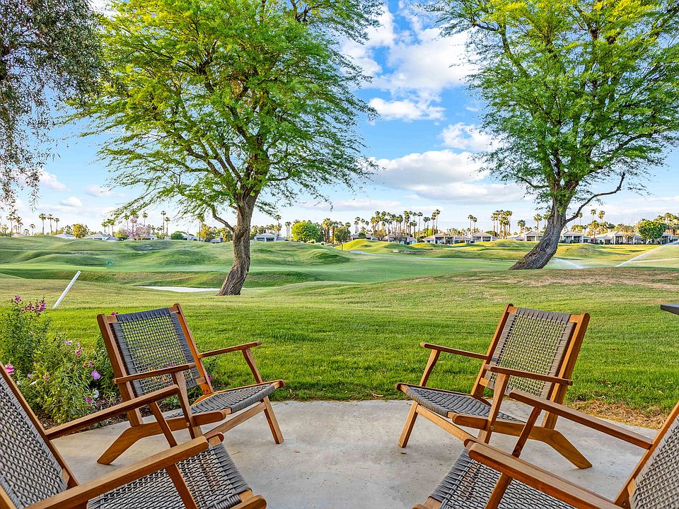 A stunning view from the 15th hole of the Stadium Course at PGA West!