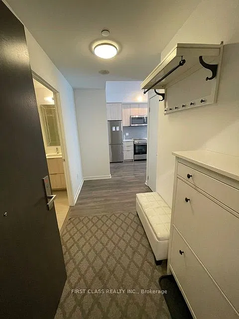 50 Forest Manor Rd — Photo 2
