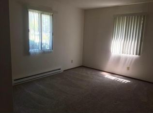 4330 Kennedy Dr APT 101, Racine, WI 53404