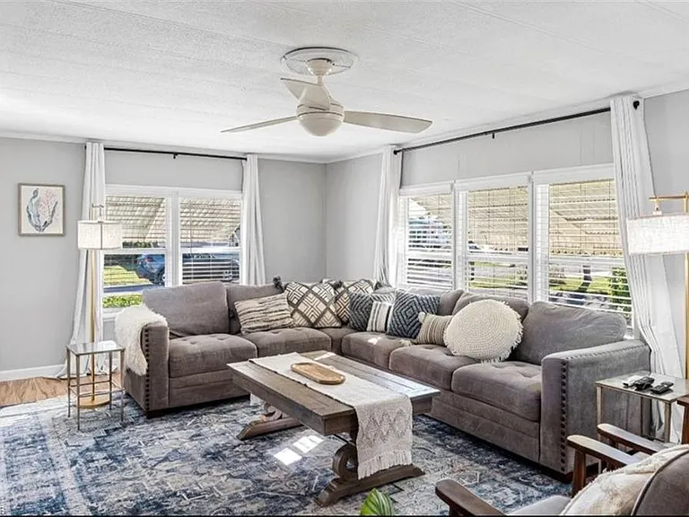 407 Cape Florida Way — Photo 3