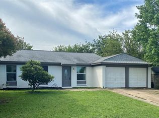 618 Circleview Dr, Mansfield, TX 76063