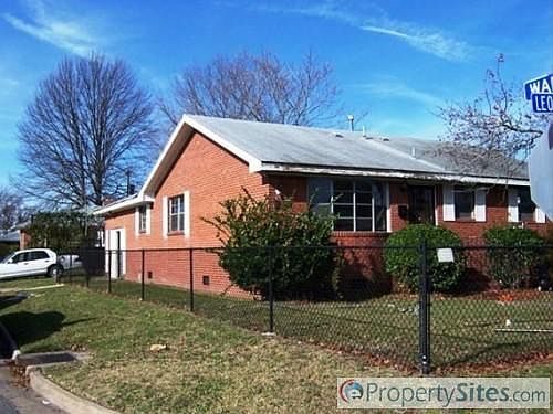 1st image of 624 Leonard Ave