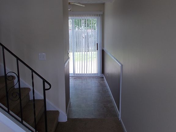 3rd image of 348 Jefferson Ave APT 29