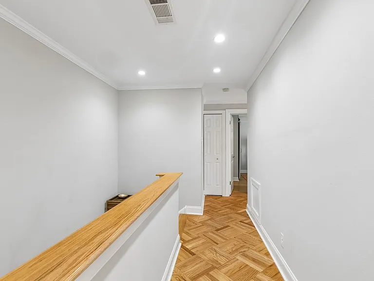 1740 Oakwood Ter #14I — Photo 24
