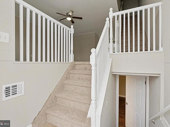 2nd image of 3226 Birch Rd