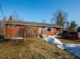 6 Brandybrook Ln, Phoenix, NY 13135