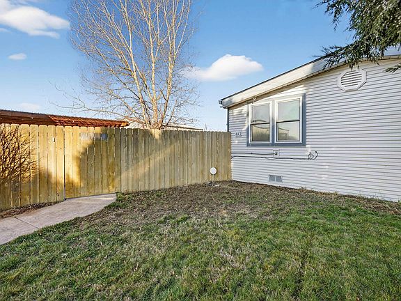 3rd image of 487 Hanson Loop