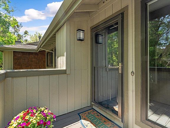 3rd image of 2908 La Terrace Cir