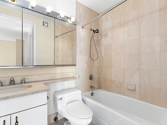 5th image of 250 S End Ave APT 3D