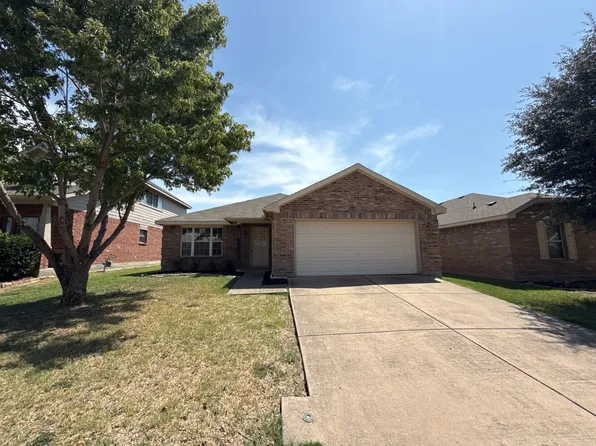 6012 Saddle Flap Dr, Fort Worth, TX 76179