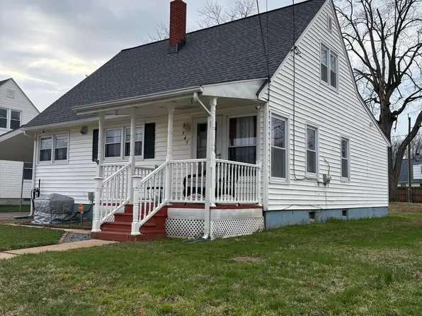 945 Kinwat Ave, Baltimore, MD 21221