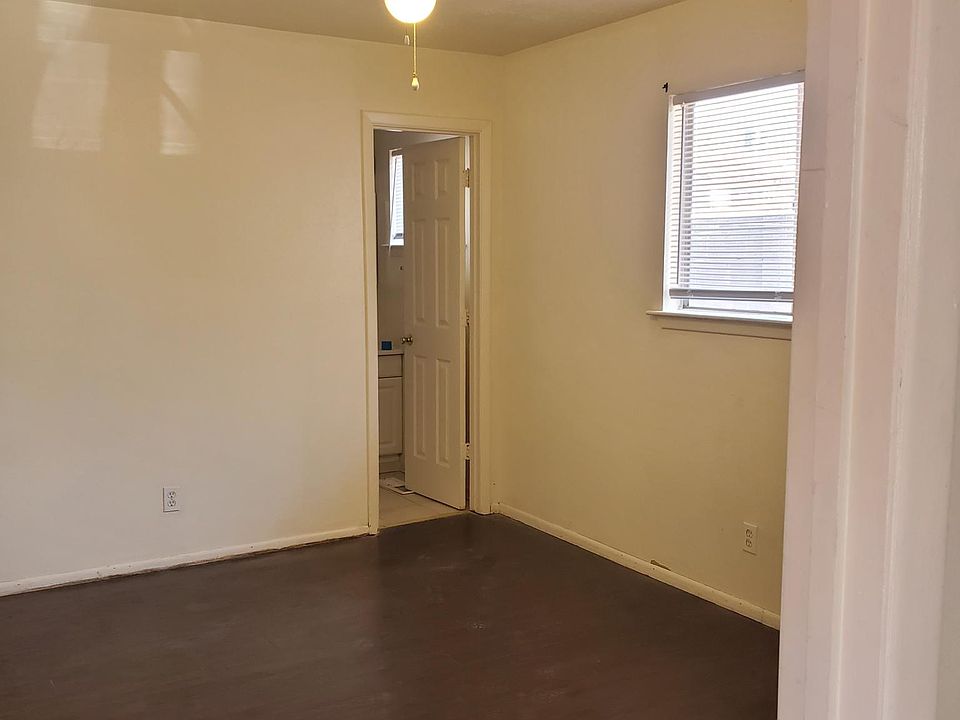 2nd image of 12045 Mountain Rd NE #4