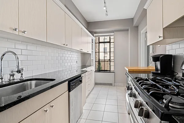 Sold by Weichert Properties - NYC | media 14