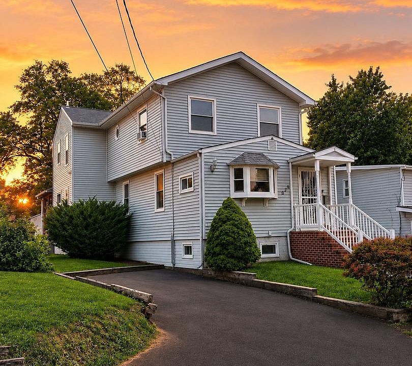 1st image of 923 Rosa Ave