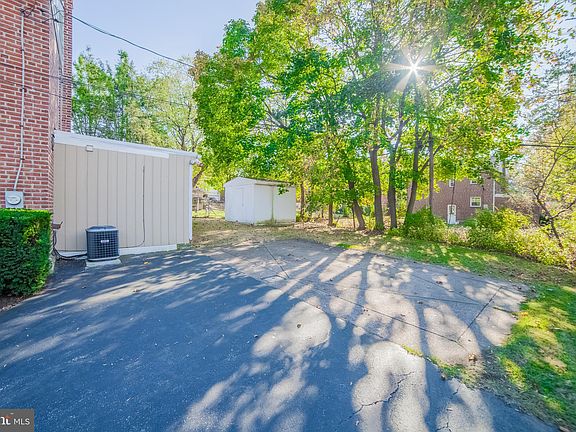 4th image of 420 Werner Ave