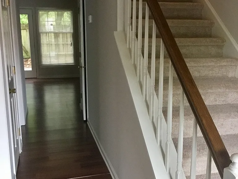 815 Seabury Ct — Photo 18