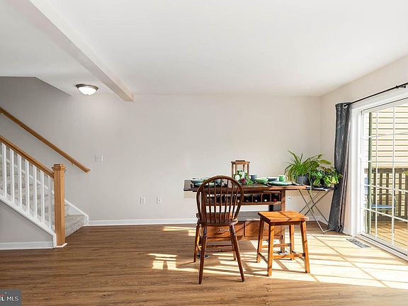 5th image of 123 Bungalow Rd