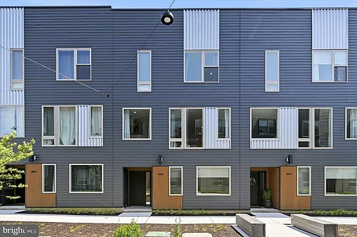3005 Birchview Walk Photo 1