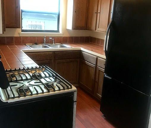 3rd image of 5719 Lauretta St