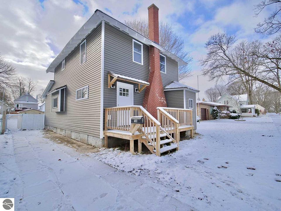 1st image of 708 Lincoln St