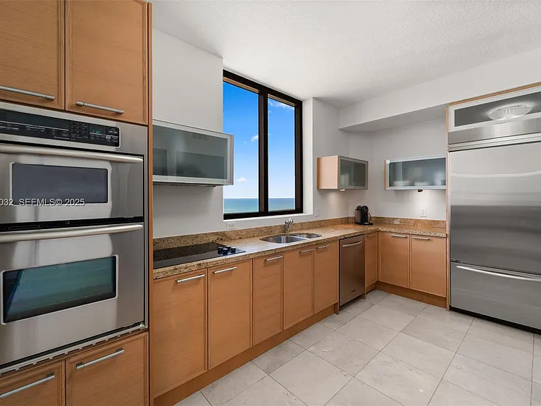 16275 Collins Ave #2202 — Photo 21