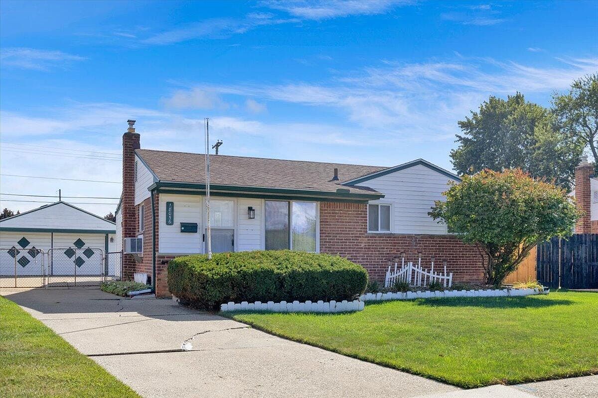 18056 Summer Ln S, Fraser, MI 48026 | Zillow