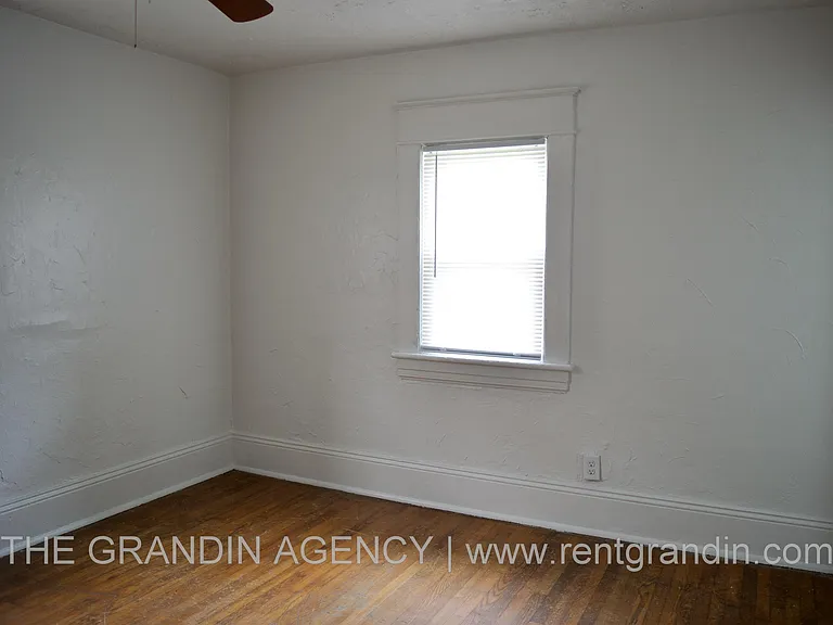 1624 Chapman Ave SW — Photo 12