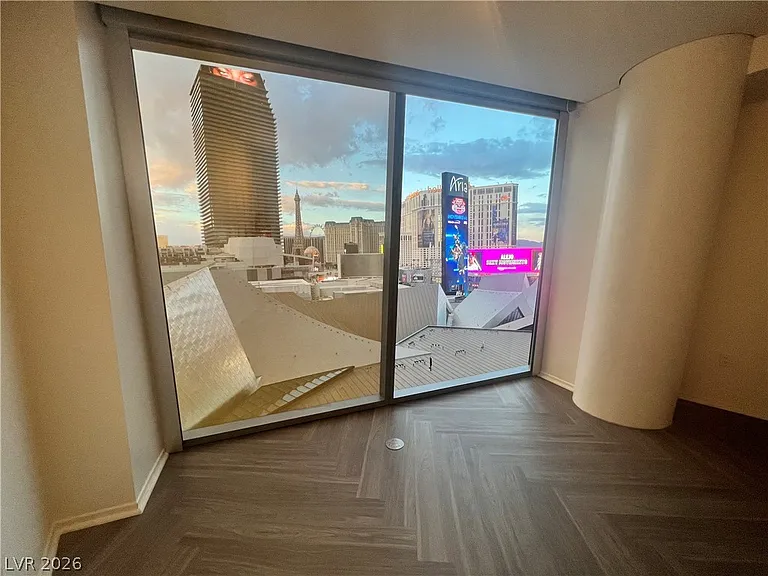 3726 Las Vegas Blvd S #811 — Photo 32