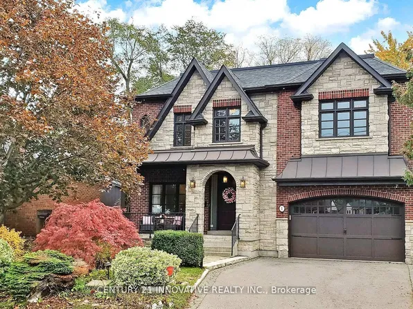 1 Dustan Cres, Toronto, ON M4J 4G4