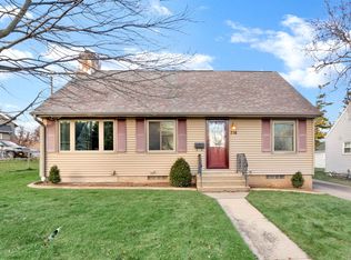 716 Marquette St, Menasha, WI 54952