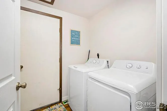 2216 Albany Ct — Photo 23