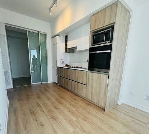 4th image of 319 Jarvis St #2701