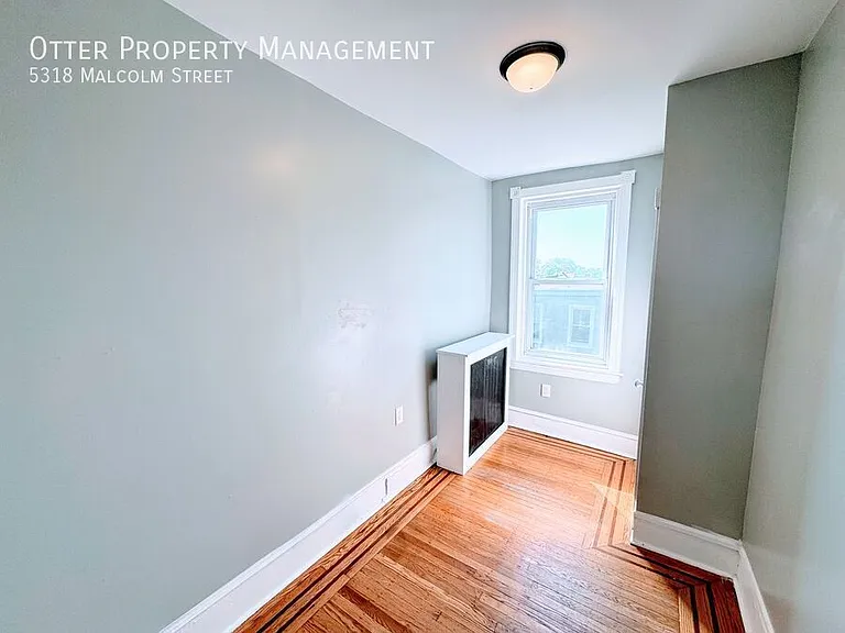 5318 Malcolm St — Photo 21