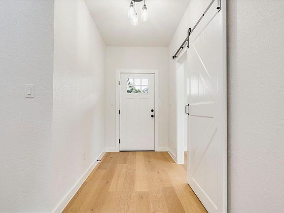 2nd image of 107 Keahi Ct