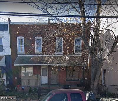 2nd image of 426 Highland Ave