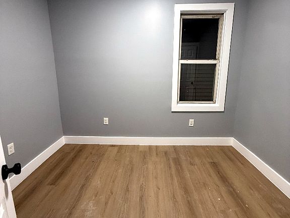 3rd image of 845 Garden St #2R