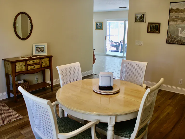 607 Johnson Dr — Photo 9