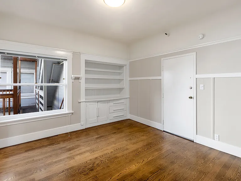 929 Pine Street — Photo 7